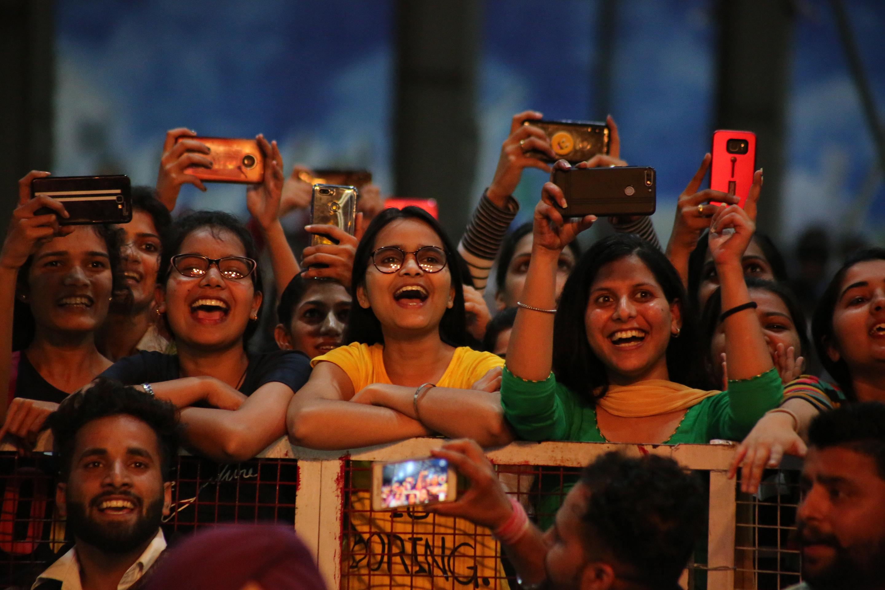 Nooran Sisters (1)