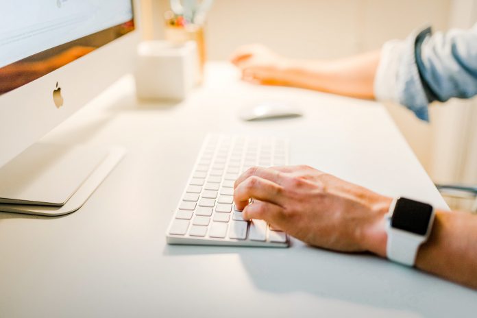 The Perks Of Signing Up For An Online Course (1)
