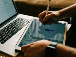 MOOCs for Design Students