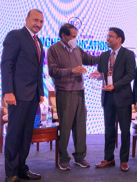 Former Union Minister Suresh Prabhu honoured LPU’s Vice-President Mr Aman Mittal for Exemplary Leadership in Education