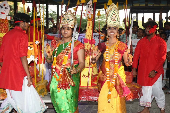 Students-of-LPU-celebrating-its-annual-Cultural-Diversity-fest-‘One-India-2022-at-Lovely-Professional-University-campus