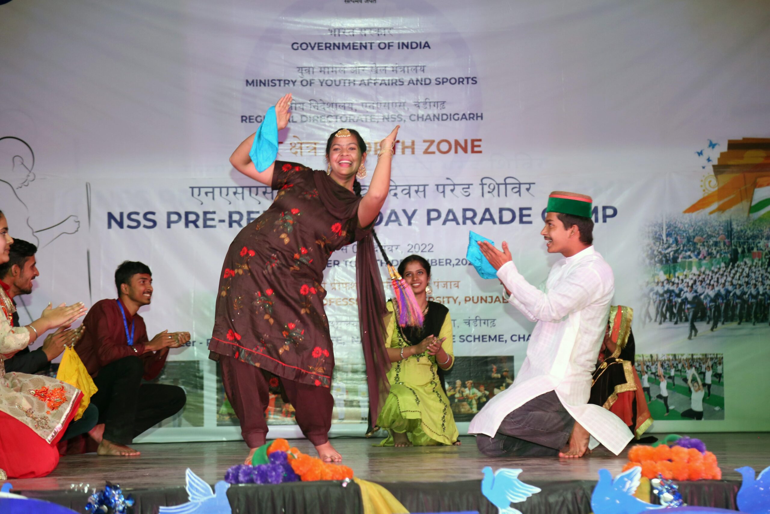 NSS-volunteers-showcasing-cultural-dance-during-North-Zones-Pre-Republic-Day-NSS-Parade-training-camp-being-held-at-LPU-campus-4-1