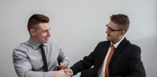 The Art Of Making A Catchy First Impression In An Interview